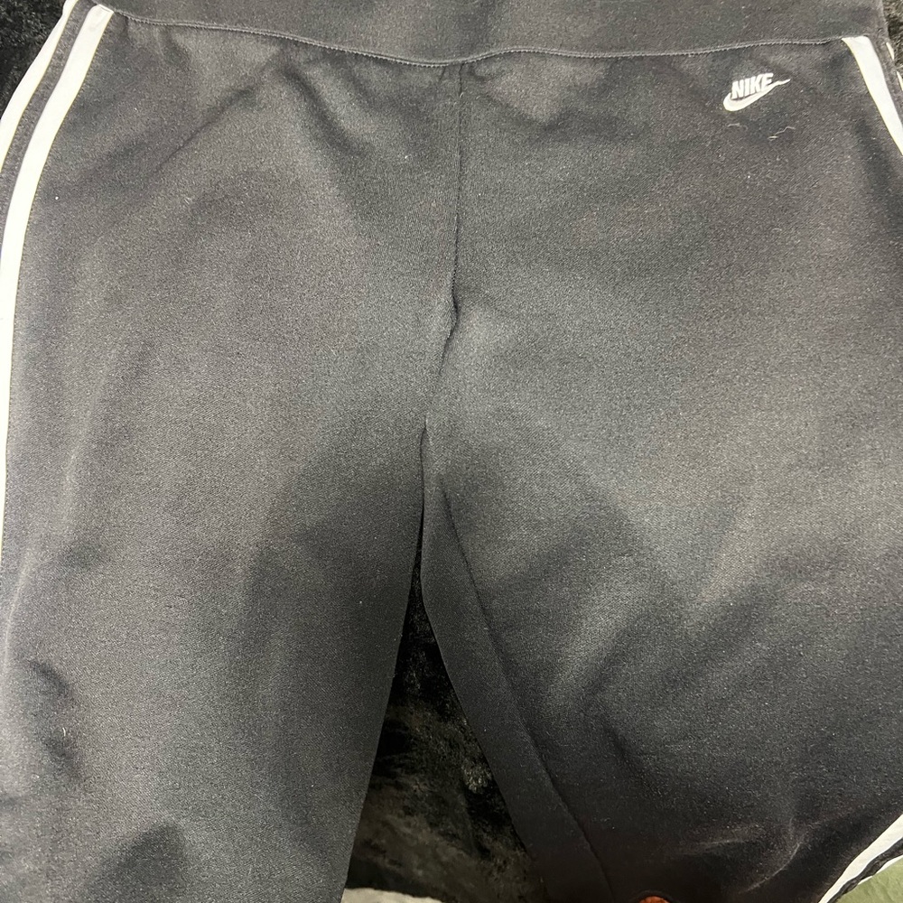 Cropped wide leg 18in Nike leggings size L!